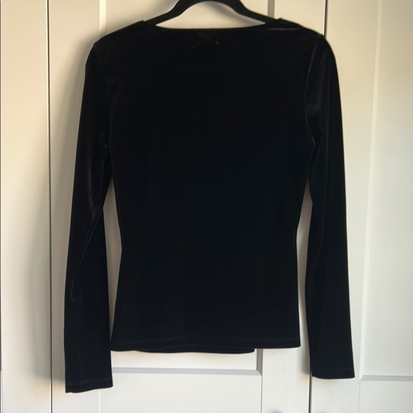 L’AGENCE Black Square Neck Velvet Top | Medium - Picture 3 of 5